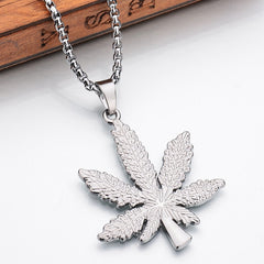 1Pcs Fashion Maple Leaf Necklace Titanium Steel Hemp Leaf Pendant Glittery Charm Chain Gift Jewelry Hip Hop Jewelry Accessories